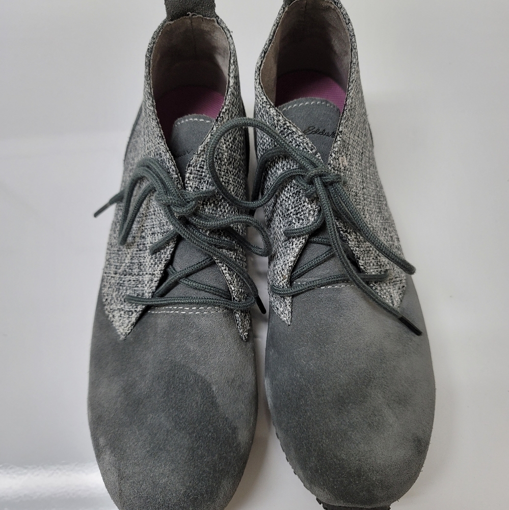New Gray Eddie Bauer Chukka boots, size 7